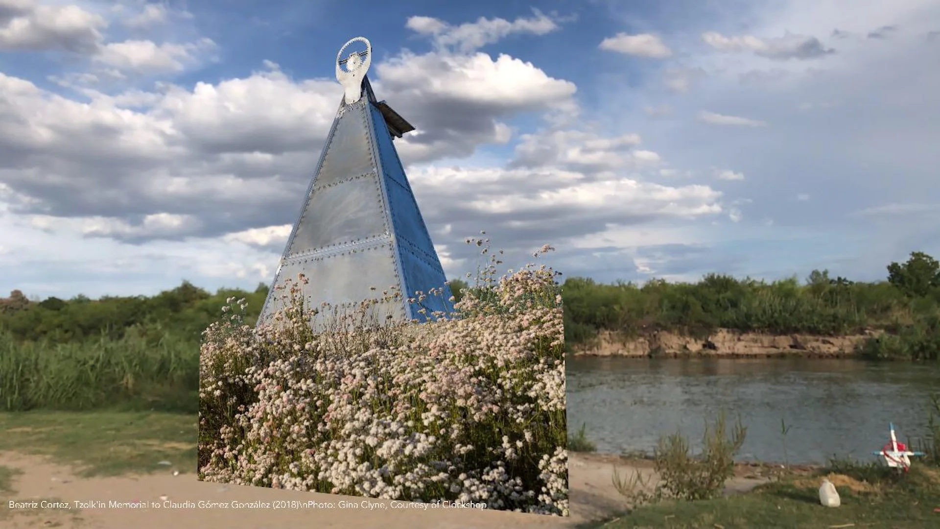 Beatriz Cortez “Tzolk’in Memorial to Claudia Gómez González” (2018) Parque Viveros, Nuevo Laredo, Mexico